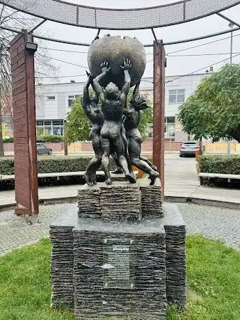 Photo of Wikipedia Monument