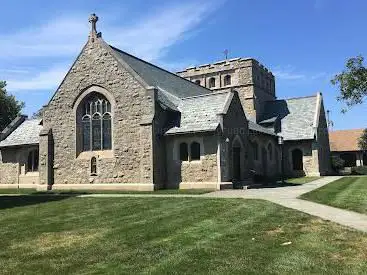 Photo de St George's By the River
