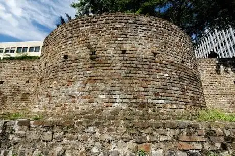 Photo de Römische Stadtmauer