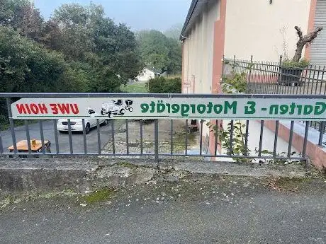 Photo de Uwe Hoin - Rasenmäher  Gartengeräte & Motorgeräte