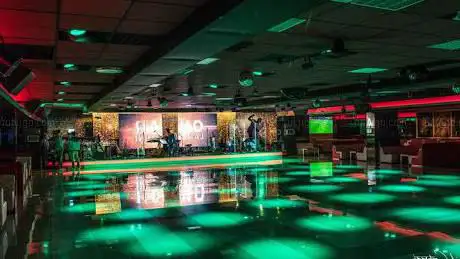 Photo de Dancing Blu Max