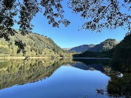 Photo de Glendalough Lower Lake