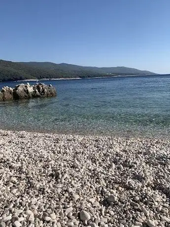 Photo de ToJoGu Beach Rabac