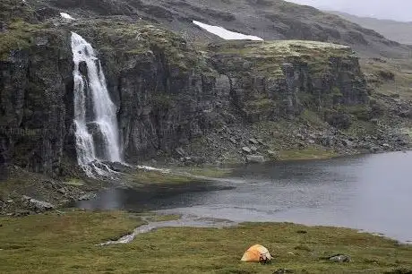 Photo de Flotane Waterfall