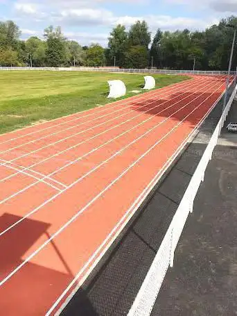 Photo de Piste d'athlétisme Lucien Simon