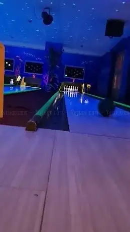 Photo de Bellevue-Die Annaberger Bowlingkneipe