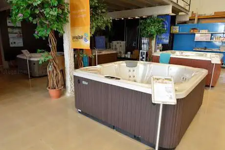 Photo de Aqualux Pools and Spas