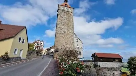 Photo de Laughter Tower