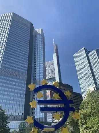 Photo de Euro Skulptur