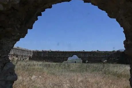Photo de Kesirhan kervansarayı