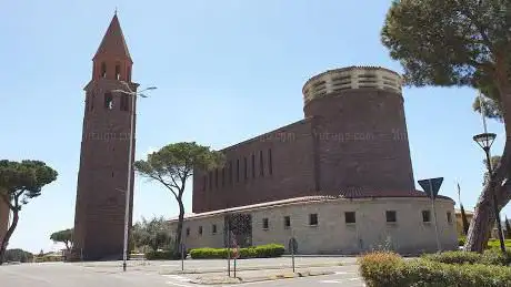 Photo de Chiesa parrocchiale di San Ponziano