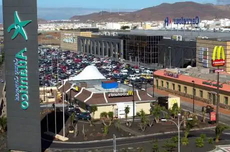 Photo de Centro Comercial Atlántico Vecindario