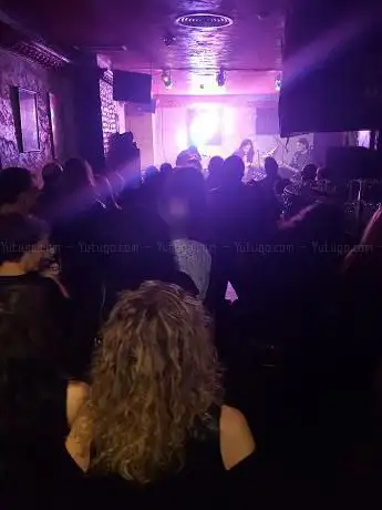 Photo de 38 Special Heavy Metal Rock Bar