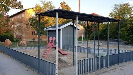 Photo de Båtsmanstorpets Plaskdamm & Lekpark