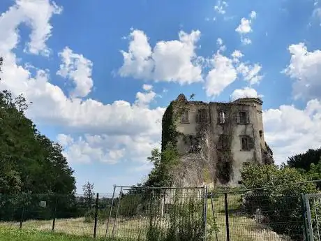 Photo de Ruines du château de Meximieux