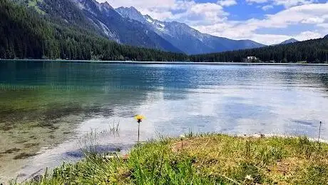 Photo de Balkon auf dem Antholzer See