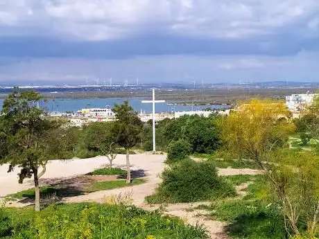 Photo de Cerro de los Mártires Park