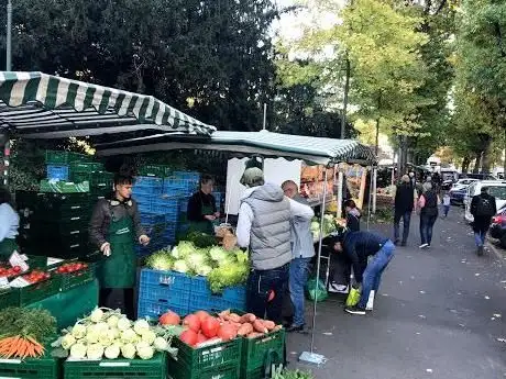 Photo de Rheinischer Bauernmarkt Düsseldorf-Pempelfort