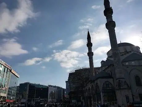 Photo de Gaziosmanpaşa Meydan