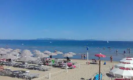 Photo de Eden Beach