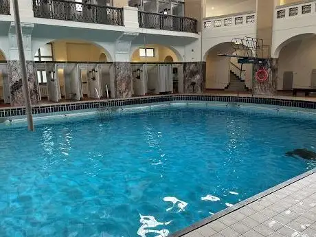 Photo de Hallenbad Elisabethhalle