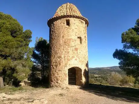 Photo de Caudiel Tower of the Windmill