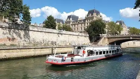 Photo de Bateaux Parisiens - Notre-Dame