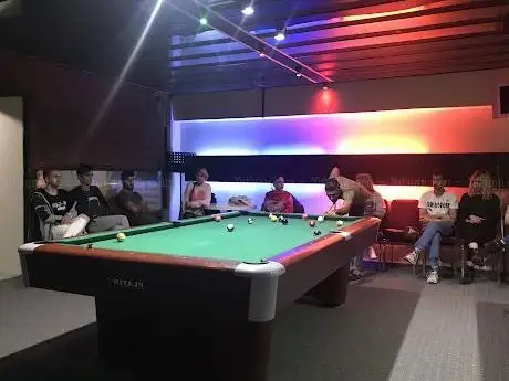 Photo de Metro Bilardo Club