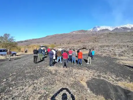 Photo de Etna Moving Escursioni Etna - Tour Etna in fuoristrada - Etna Trekking & Etna Jeep Tour