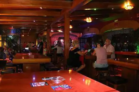 Photo de Eugenio's Disco Piano Bar