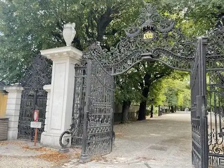 Photo de Meidling Gate