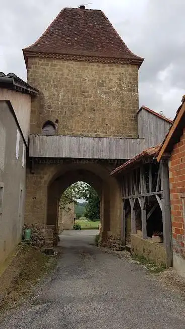 Photo de Un village médiéval en Gascogne
