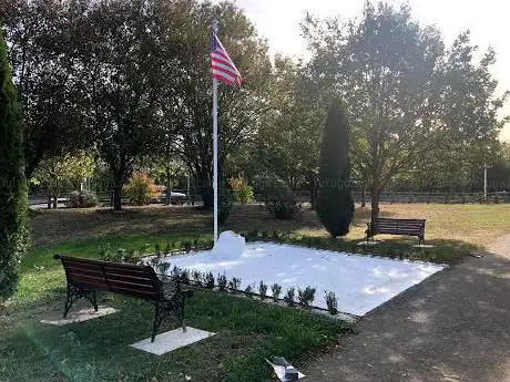 Photo de Johnsons Corner Memorial