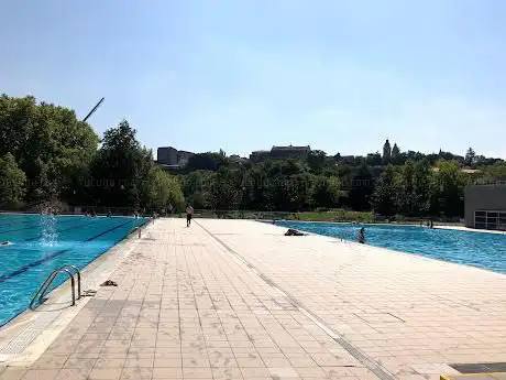 Photo de Piscina Aranzadi Pamplona