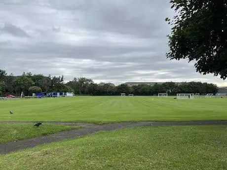 Photo de Coolmine Park Verona Football Ground