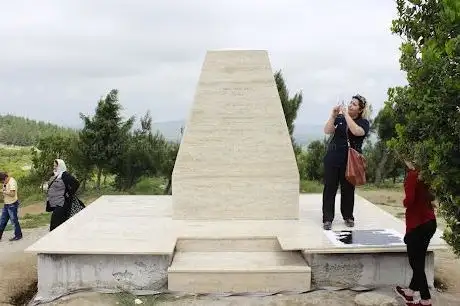 Photo de Üsteğmen Nazif Çakmak Anıtı