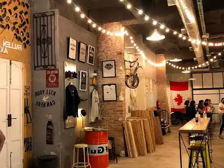 Photo de Barcelona Axe Throwing (B.A.T)