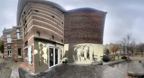 Photo de Old Bathhouse