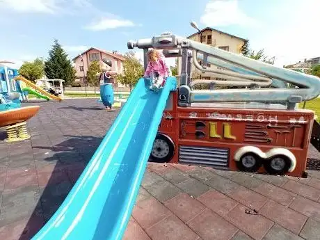 Photo de Çocuk Parkı