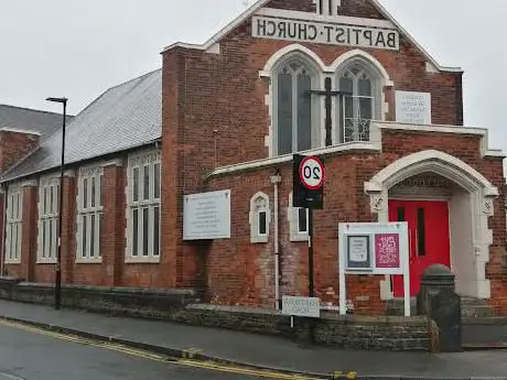 Photo de Hillsborough Baptist Church