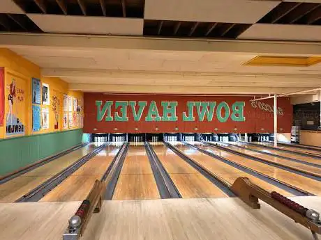 Photo de Sacco's Bowl Haven