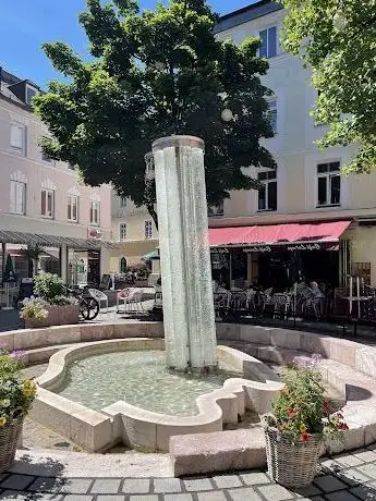 Photo de Angererbrunnen (Kristallbrunnen)