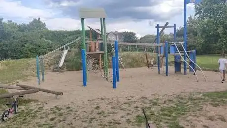 Photo de Drogenspielplatz