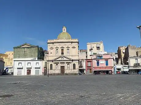 Photo de Piazza del Mercato