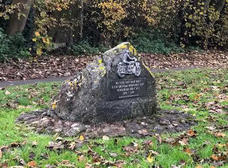Photo de The Meriden Triumph Factory Memorial