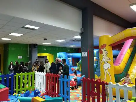 Photo de Vidalandia Family Center Di Emilinda Story