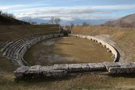 Photo de Amphitheater Alba Fucens