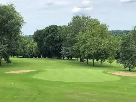 Photo de Ugolf Golf du Coudray-Montceaux