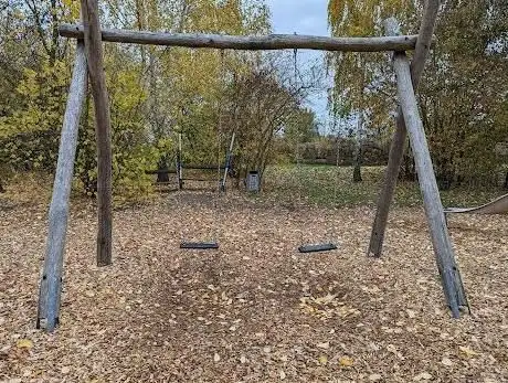 Photo de Spielplatz König-Ludwig-Straße