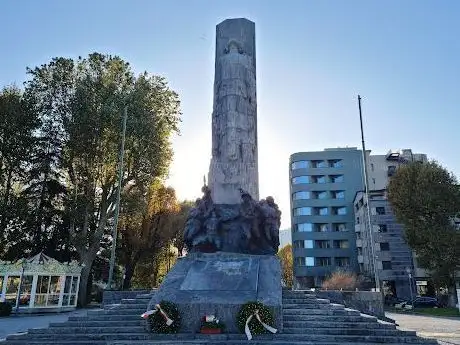 Photo de Monument to the Fallen